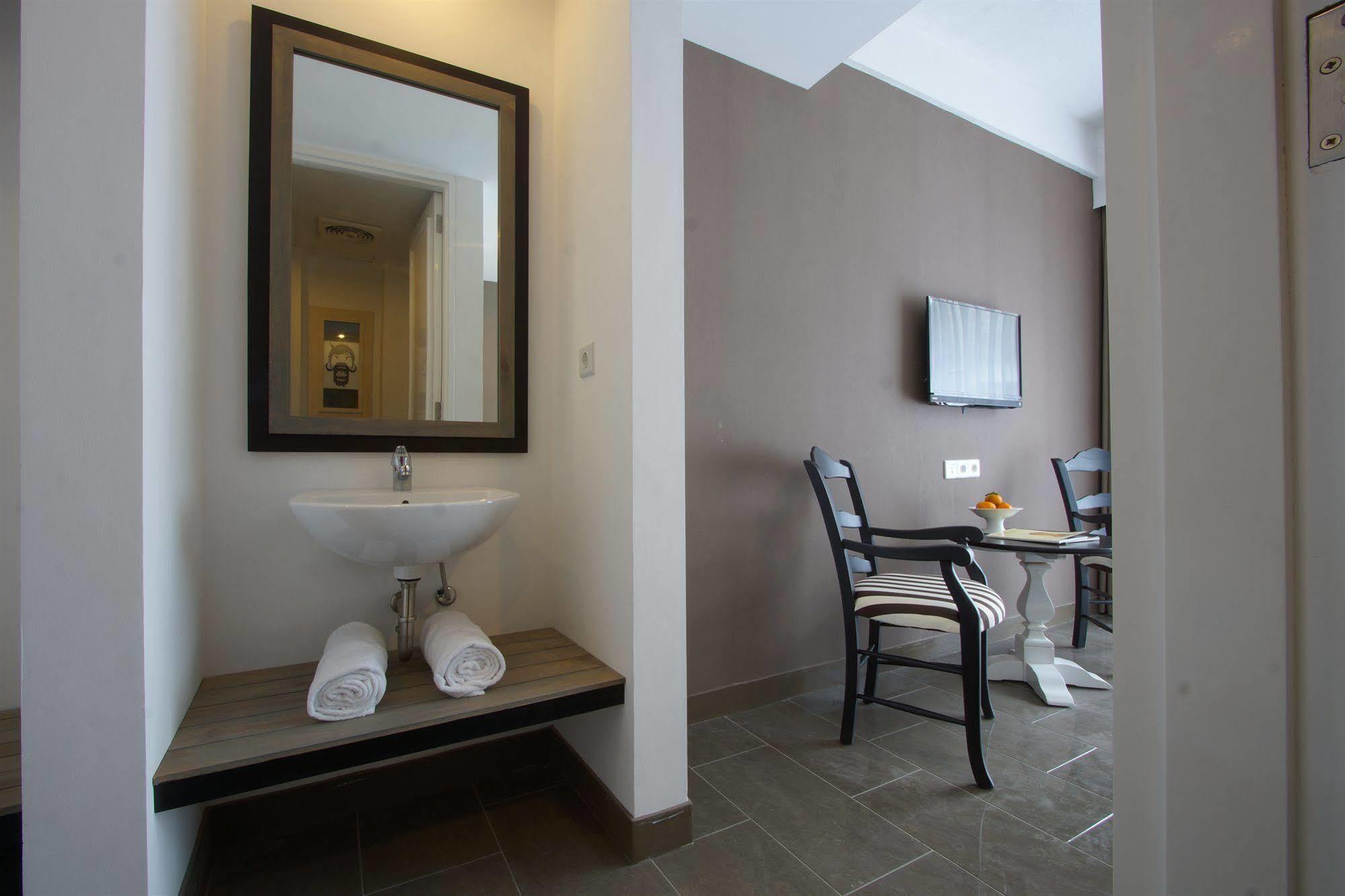 7 Bidadari Boutique Hotel Seminyak Buitenkant foto
